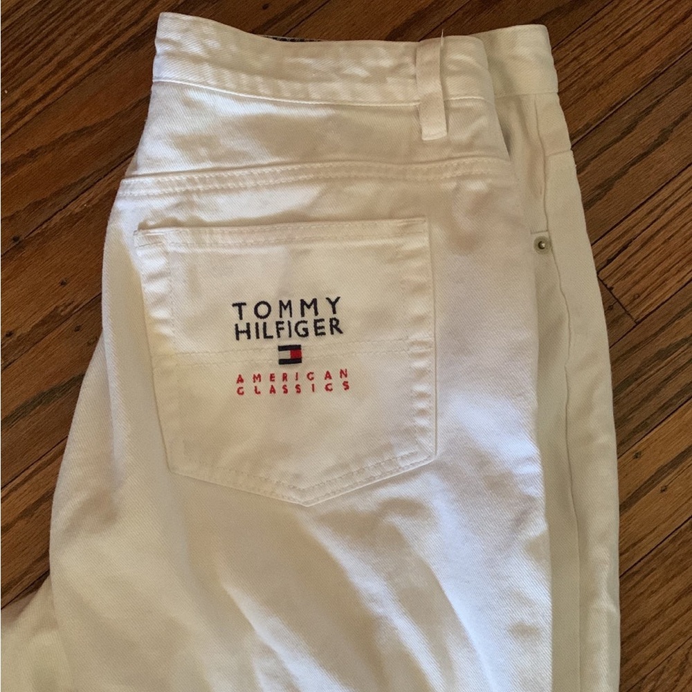 White jeans/cargos